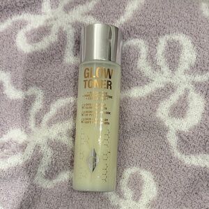 Charlotte Tilbury Glow Toner skincare niacinamide pore tight peptide exfolactive